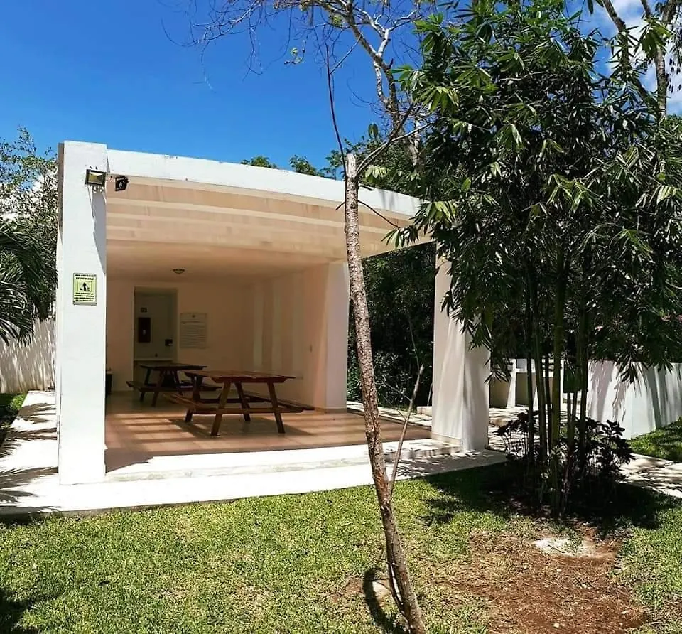 Casa Kinichna En Playa Del Carmen Apartment